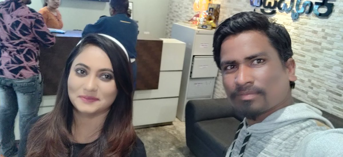 Suguna_fan's tweet image. 😍🤗 #asianetsuvarnanews #straighthitsuguna @suguna_n
@AsianetNewsSN