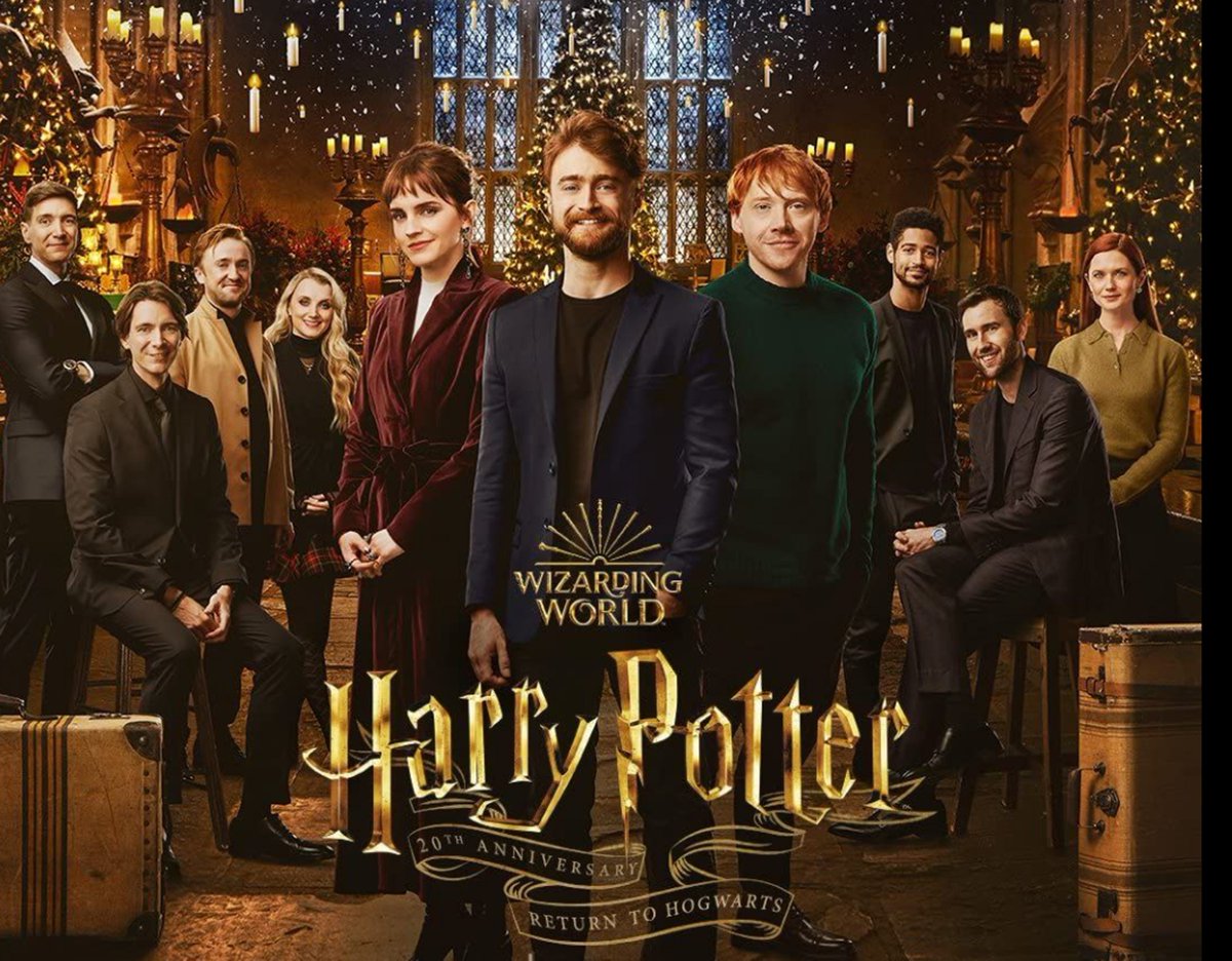 CCultureca's tweet photo. Harry Potter: Regreso a Hogwarts nos ha dejado un puñado de curiosidades y a punto de llorar.
 ¿Qué os ha parecido el especial? Os leemos:
https://t.co/3NfphZwmNE https://t.co/m1LJoCTm87