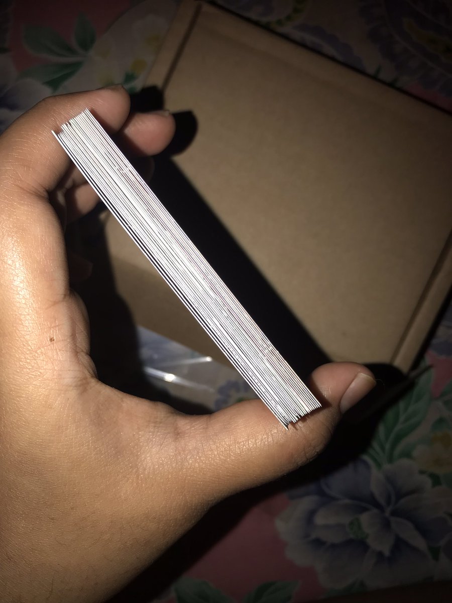 atzjjongst's tweet photo. Ik it’s a hard choice to made but I will let go almost all of my pcs collection 🥲 kind of sad but since I have stopped collecting and I’m in need of money so this is the best way. Will upload it on sale by this week, idk when since I’m too busy with my work.. 😭😭 https://t.co/xdjWCJg9cX
