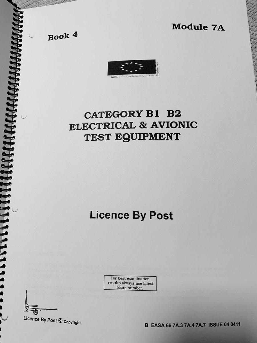 lara_400earth's tweet photo. Out here just trying to become the best aircraft technician I could possibly be 🤓 . 6 more months to go… aiming for a succesfull year . 😉 #avgeeks #Avionics #Aircraft #technician #aviationlovers #skyworker #associatesdegree https://t.co/F9N3TqvyU9