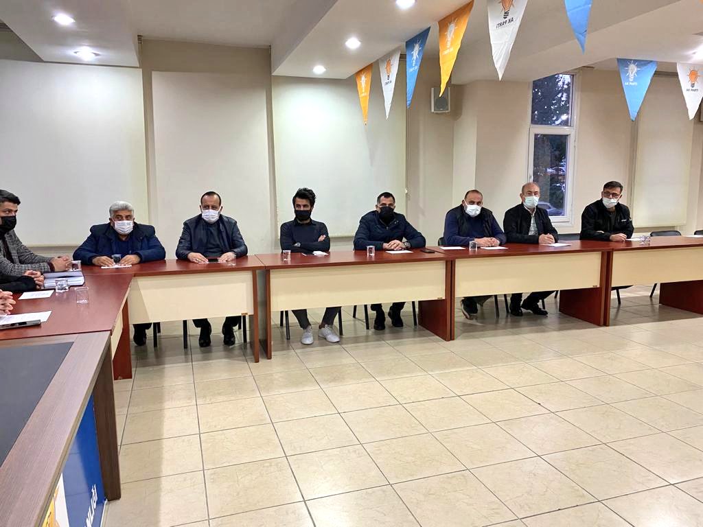 Covid-19 tedbirleri kapsamında, haftalık olağan Yönetim Kurulu toplantımızı gerçekleştirdik.

 Hayırlara vesile olsun inşallah. 

Maske 😷 Sosyal mesafe ↔️ Temizlik🧼