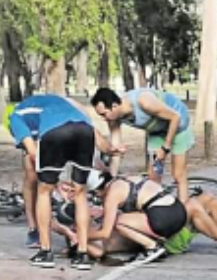 Si alguien los conoce a esta gente buena y solidaria quería agradecerles de corazón por prestarme los primeros auxilios.
Agradecería RT