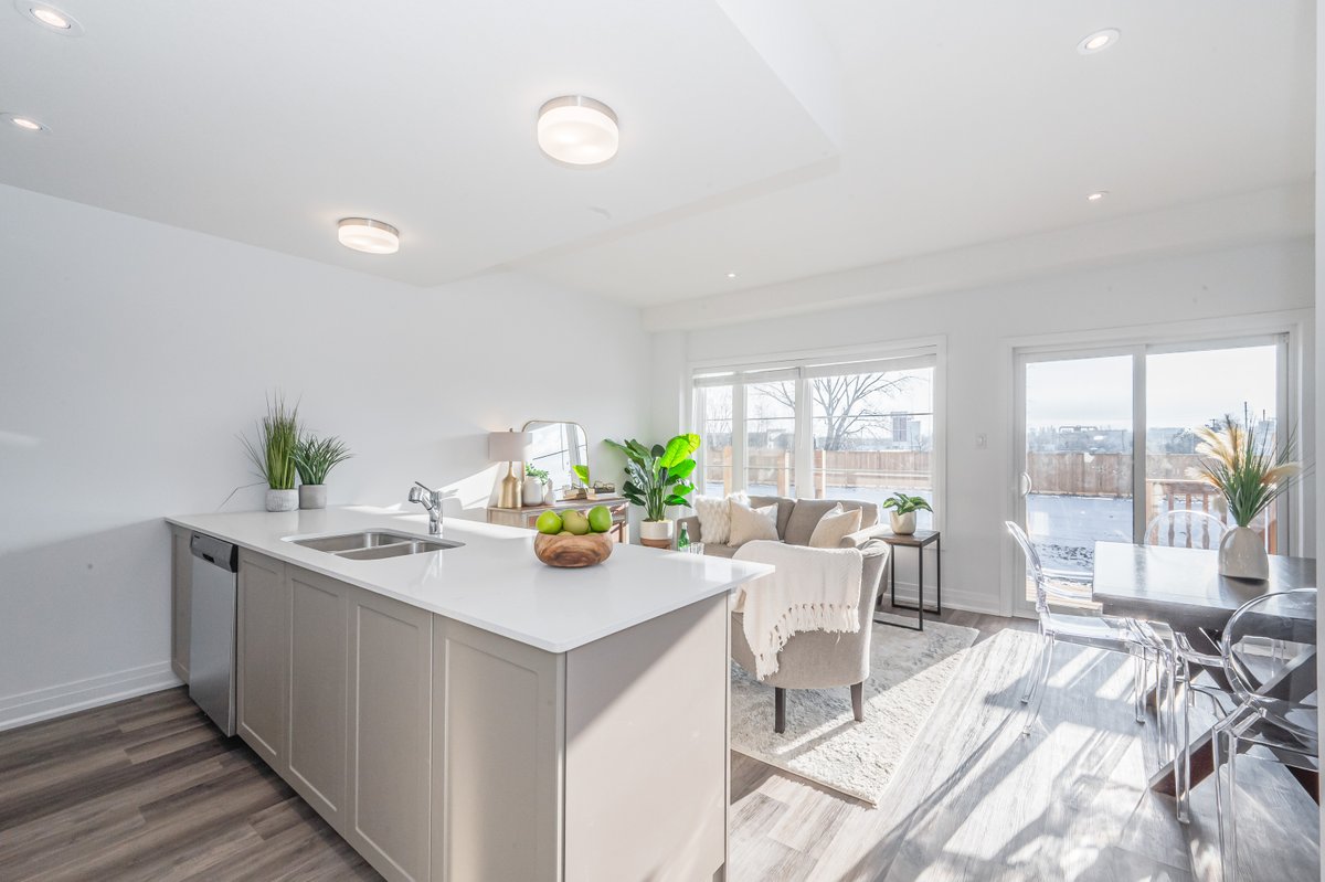StacpooleArnold's tweet photo. Just Listed: 43 Steele Crescent, #Guelph

New Alice Block Town! Offering over 1300 sqft, 3 bedrooms and 2.5 baths - including a primary ensuite

More Info: https://t.co/Hr3Ax6hHFi

#GuelphRealEstate #GuelphRealtor #GuelphHomes https://t.co/HY4zHlJgNO