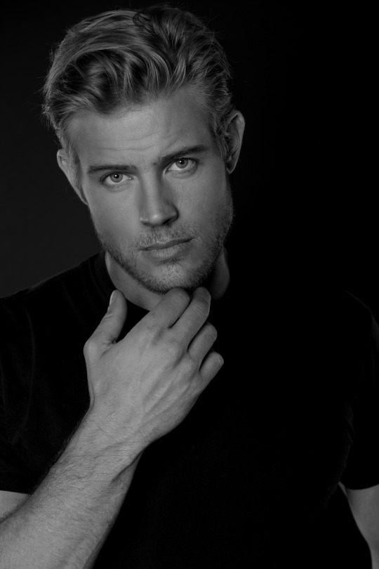 FranciscoWeins2's tweet photo. Trevor Donovan @TrevDon #hotmen #menface https://t.co/bccdfKzj5j