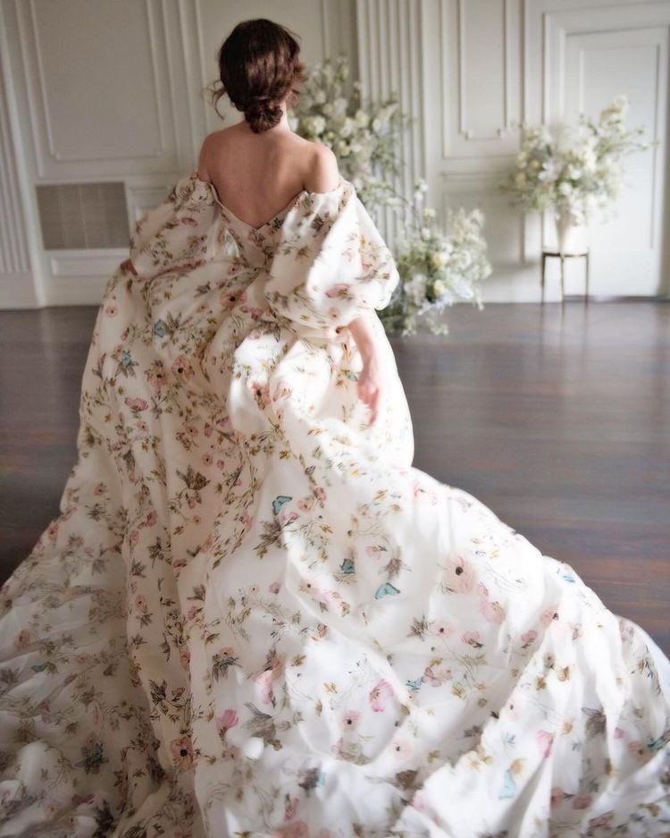 This Monique Lhuillier bridal dress is perfect for when you’re about to marry a rich business type but still want to remain loyal to your cottagecore roots