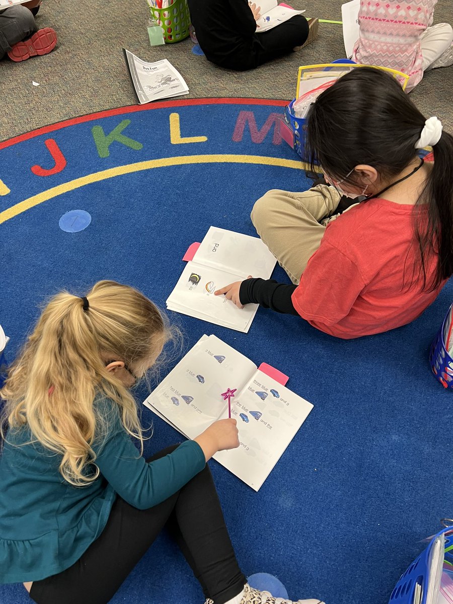 JRobinsonKinder's tweet photo. #Reading our #Kindergarten #decodable and #trickyword books @Amplify #WhisperReading #IndividualPractice #FingersAndWands https://t.co/s6uIIJw9Fw