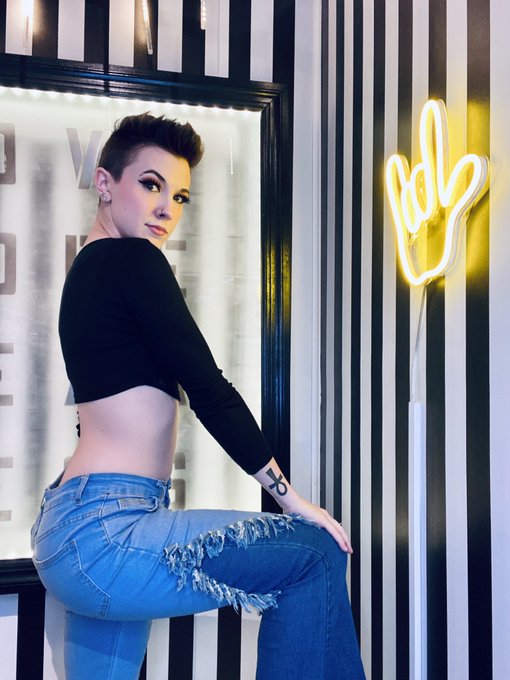 good morning, gamers ☀️ https://t.co/MX4JoW3lNQ<a href="/tag/imperaunholyvestments"class="tags"><span>#imperaunholyvestments</span></a>