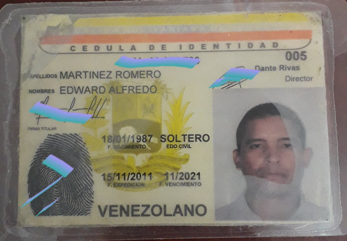 Ori6's tweet photo. Encontré estos documentos. Si alguien lo conoce,avisele que se comunique por aqui. https://t.co/5NDenZe7sc