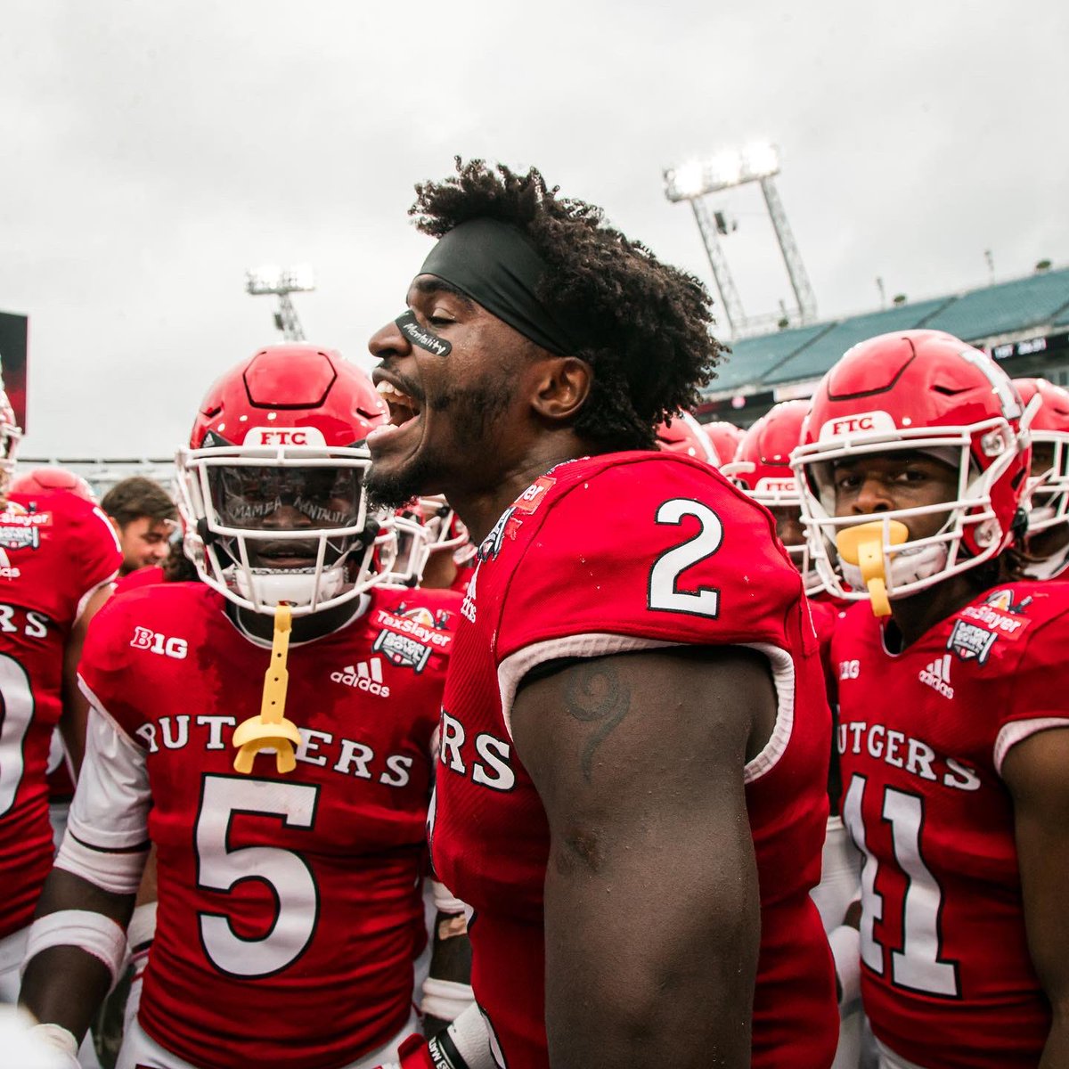 RFootball's tweet photo. Ville Mentality: The Young Brothers 🪓 

@Azy_02 | @aaronyoung04 | #CHOP https://t.co/zjfYM9QxcE