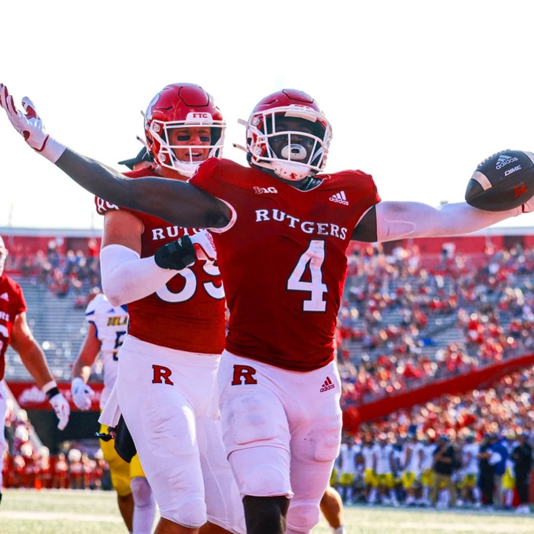RFootball's tweet photo. Ville Mentality: The Young Brothers 🪓 

@Azy_02 | @aaronyoung04 | #CHOP https://t.co/zjfYM9QxcE