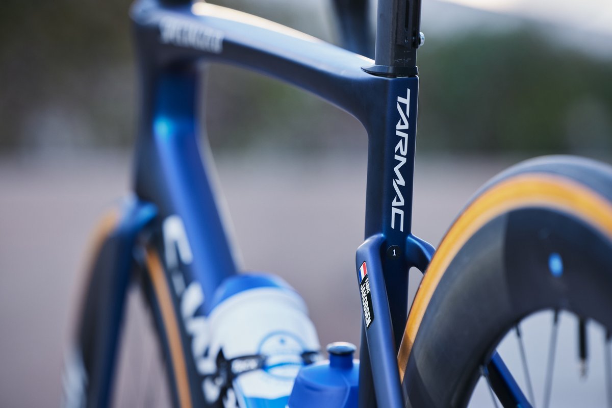 soudalquickstep's tweet photo. Behold!

The stunning and sparkling new SL7 that the Quick-Step Alpha Vinyl riders will use in 2022: https://t.co/fM0h1mFCvG https://t.co/QAHvUXldJ6