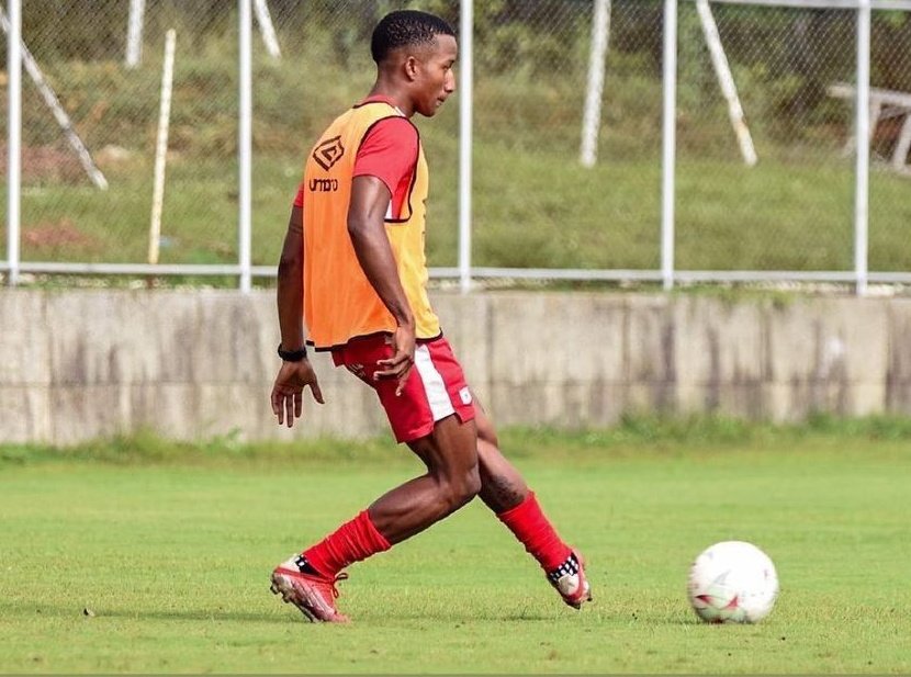 jairoolartes's tweet photo. Los canteranos de @AmericadeCali a mostrar en esta #LigaBetPlay I 2022. @lamechita11
Marino Hinestroza
Mateo Ortiz
Eber Moreno
Cristian Gamboa
Pedro Pravo
Yaliston Martínez
Información de #MaxMartinez https://t.co/YjZqx1T2Es