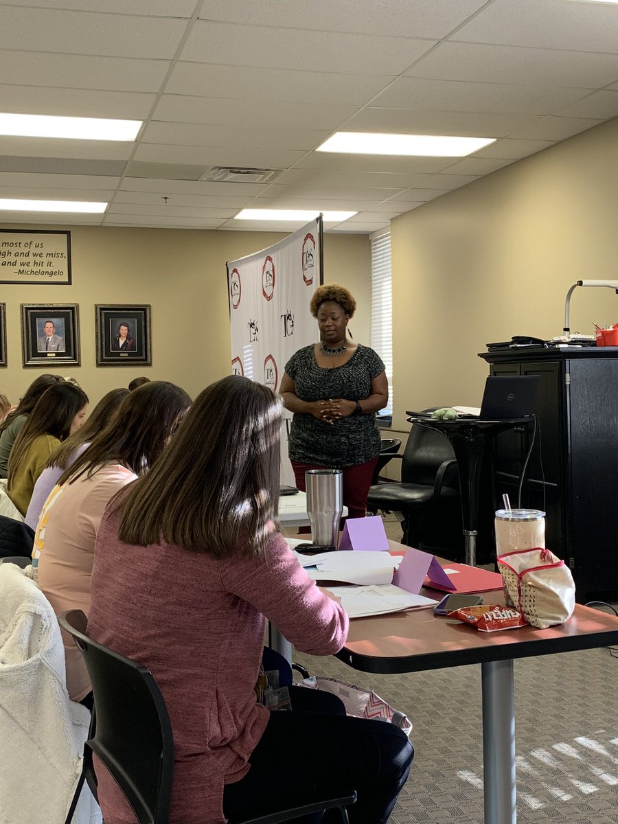 JenniBPeters's tweet photo. K-3 TCS Teachers getting great training today from @Goodwin_KimG and @ARI_T_Caldwell on identifying characteristics of dyslexia in the classroom. @Alabama_Reading @TrussvilleK12 https://t.co/hZrD8Np5pM