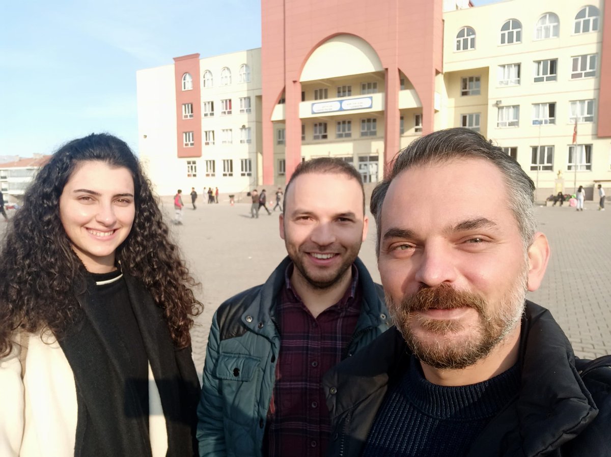 Yine bir gün veri toplarken:) Projemizin ihtiyaç analizi çalışmaları devam ediyor. Okul ziyaretleri ve görüşmelerle veriler toplanmaya devam ediyor. Decide Right grubu ortaklarına çok teşekkürler 💐 <a href="/zicevofficial/">ZİÇEV</a> #ErasmusPlus