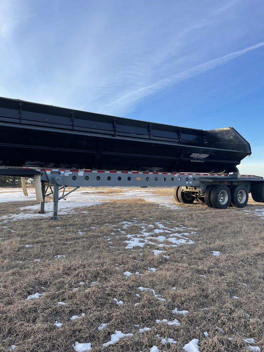brettrpetersen's tweet photo. #Forsale 2021 Smithco high volume side dump. All options. RT’s appreciated. Dm for more details https://t.co/3kjto7JCLa