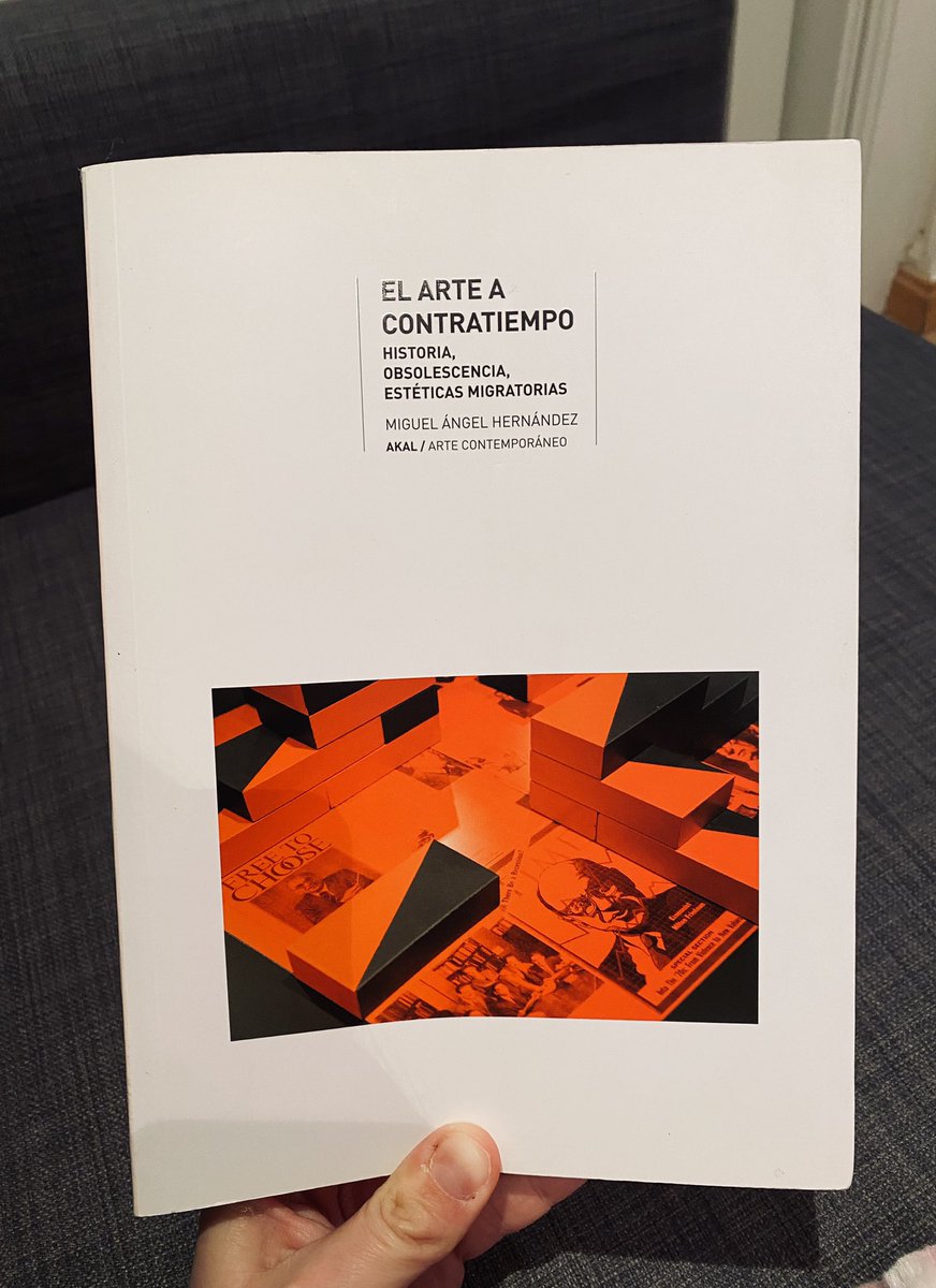 JuditFaura's tweet photo. Menuda maravilla este «El arte a contratiempo. Historia, obsolescencia, estéticas migratorias» de @mahn.                            El equilibrio es imposible. https://t.co/ti6yQ5c8hh