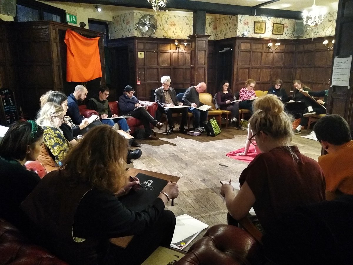 tottenhamarts's tweet image. Happy New Year!
We're turning 8 next week and to celebrate we'll be holding a FREE life drawing class on Thursday 13th January @BeehiveN17 with models @steveritterlife and @spiritedbodies. 
7-9pm. All levels welcome. 
Come early to get a spot.