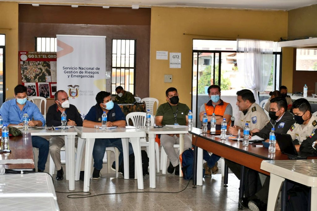 FultonSerranoG's tweet photo. En el cantón #Zaruma a esta hora participo de la Mesa temática de Delitos contra los  recursos naturales no renovables analizando el cumplimiento de acciones asumidas por instituciones que tienen competencia en este tema para enfrentar la emergencia del cantón.

#JuntosLoLogramos https://t.co/IwNQd9N8rA