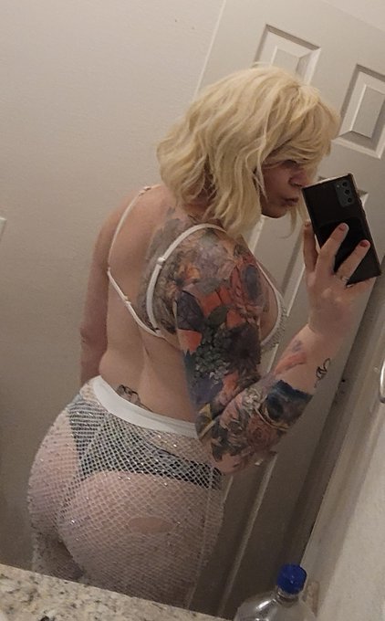 A little  something for the New Year https://t.co/FjhMxPkqy7<a href="/tag/pawg"class="tags"><span>#pawg</span></a><a href="/tag/bigdickchick"class="tags"><span>#bigdickchick</span></a>