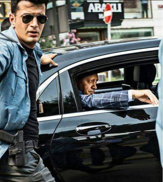 Aslan sahaya indi. Bizi  #sokağa dökecek tek güç.