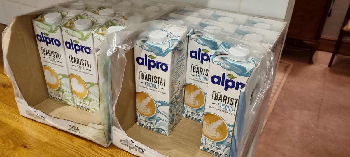 My first experience as an @OLIO_ex food waste hero with the #costamilkerescue from 140 cartons to 17 in under 2 hours #fast #sharing #zerowaste