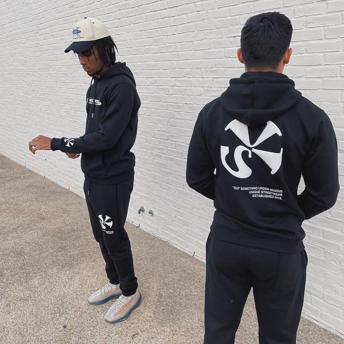 _chaaance's tweet photo. Looking for some clothing for this cold weather .. tap n with my new tracksuits i dropped w/ my clothing brand, Suinvious. A like or rt will be the least y’all can do to support my business. Thank you 🖤 https://t.co/OBFUVuCJ4n