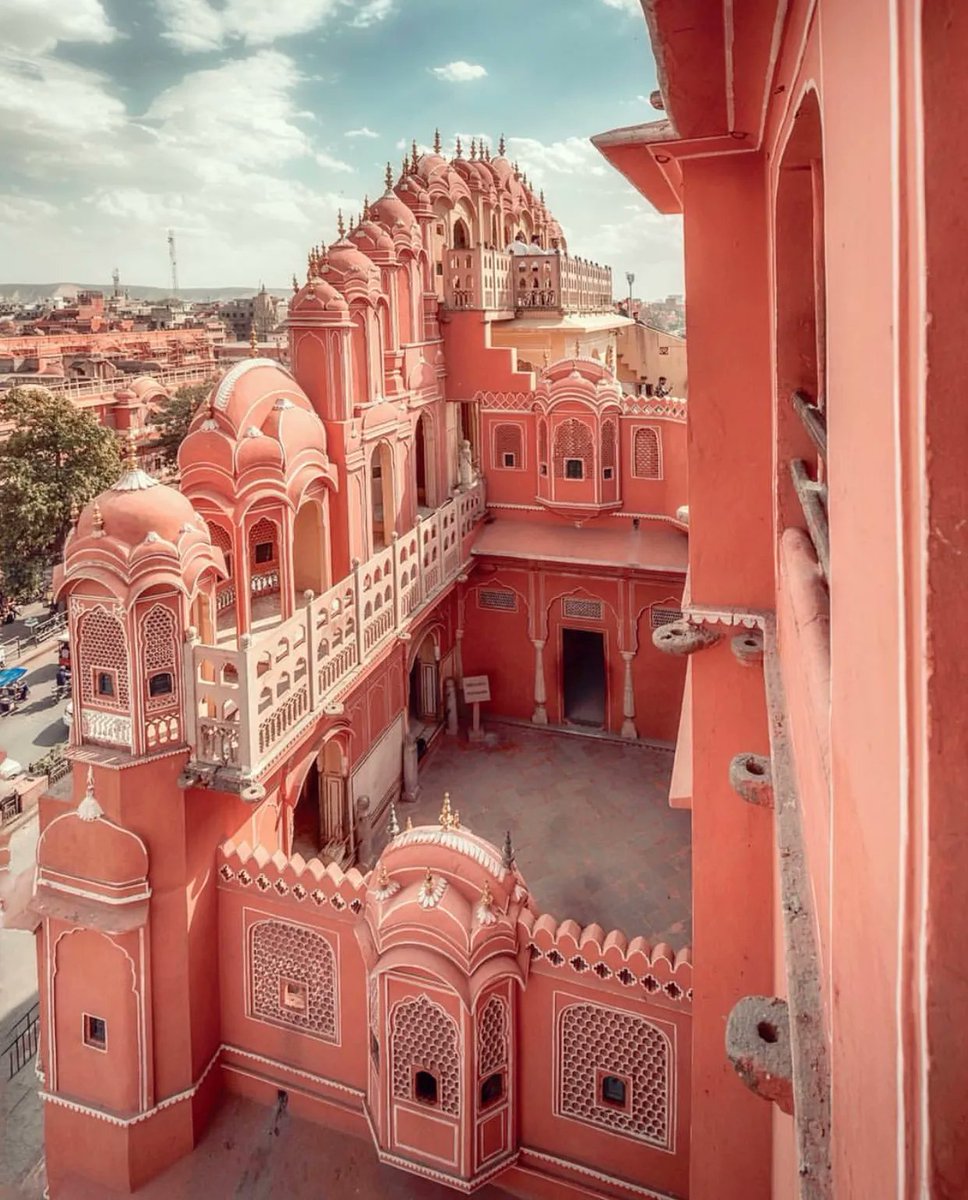 TripscoutApp's tweet photo. Jaipur, India 🇮🇳
📸: ylli | IG https://t.co/MD8xvWaGeq