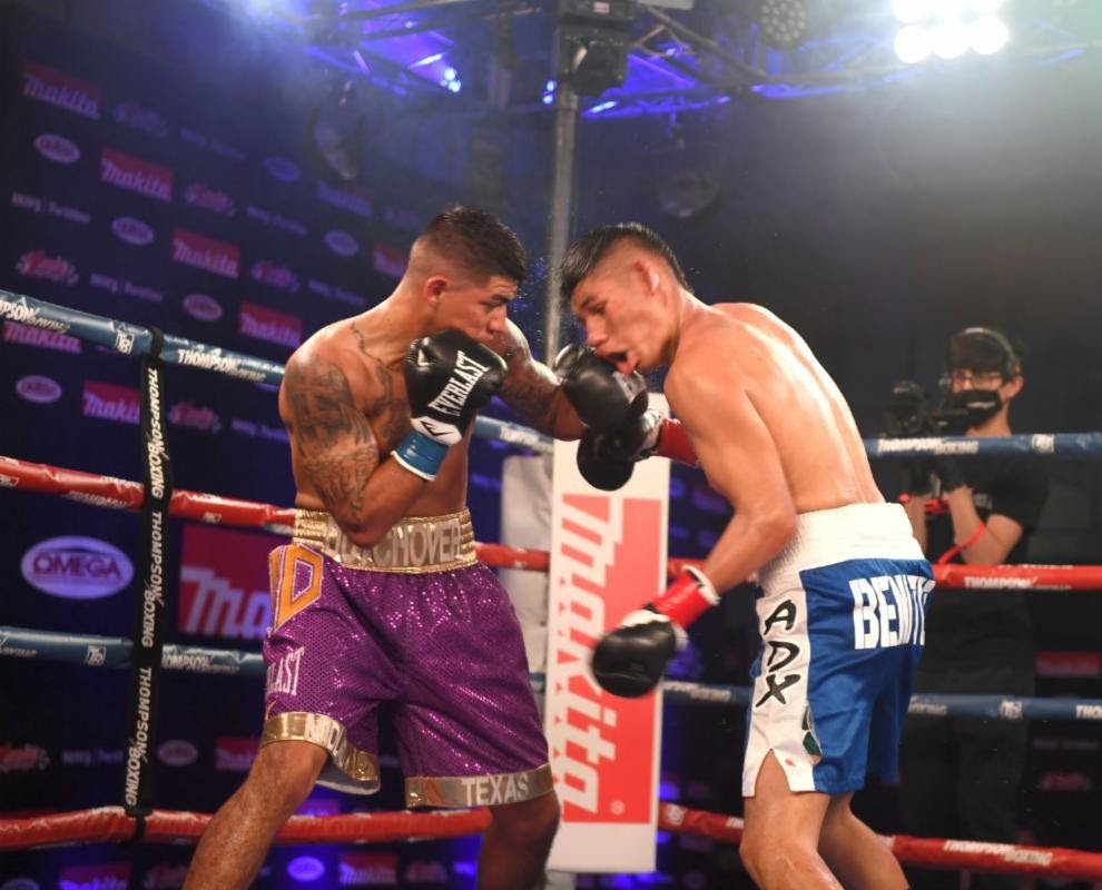 BannerBoxing's tweet photo. LOVE #boxing?🥊 Then LIKE👍 #Banner on #Facebook for all the best updates and breaking #TeamBanner news: https://t.co/Khwtm4AH7j #TuesdayMotivation #Motivation #FB #BP #BannerPromotions #BannerBoxing 📷: Carlos Baeza/@thompsonboxing https://t.co/RoCFRXPxtv