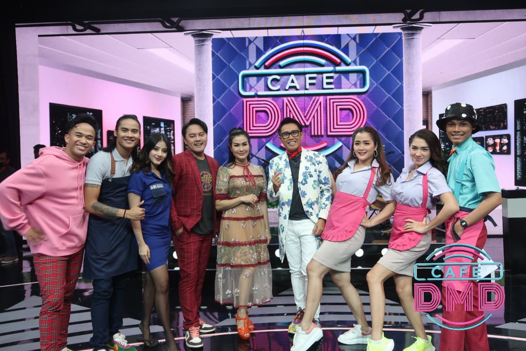 dmdmnctv's tweet photo. Yeeaay!! Terima kasih bestieee udah nongkrong asooy di Cafe @dmdmnctv ! 🤩

Sampai bertemu besok malam lagi di #CafeDMD @Official_MNCTV yah! https://t.co/lFzgISfHZt