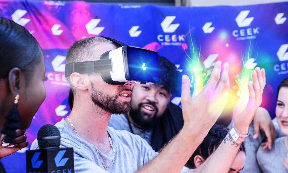 ampresento's tweet photo. CEEK ofrece una serie de experiencias de realidad virtual inmersivas dentro de "CEEK CITY", que incluyen: teatro, sala de conciertos, complejo deportivo, sala de reunión y mucho más.  #FelizMartes #Cripto https://t.co/kMw2Ju7CI7