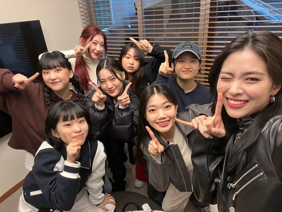 onlyforRyujin's tweet photo. This is so cute😭 https://t.co/7gCYP0ij74