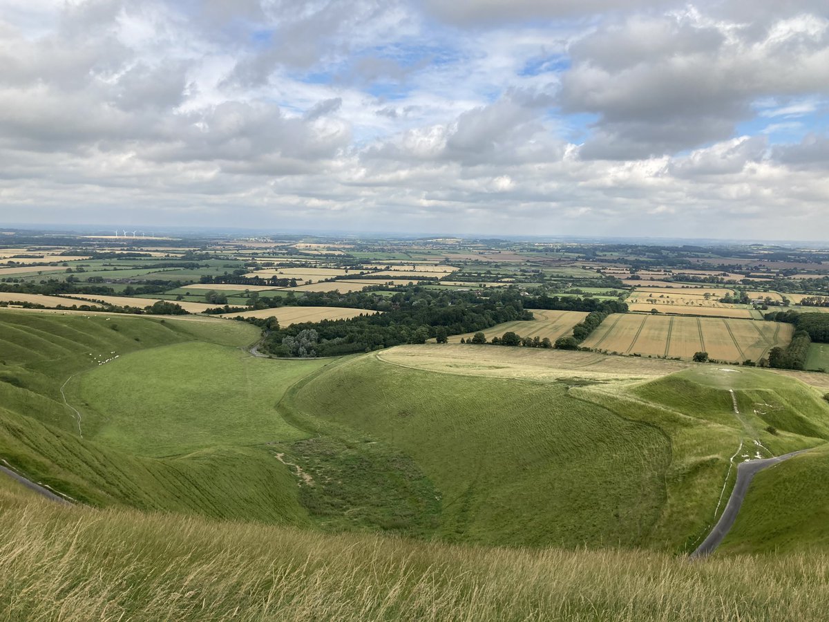 TheRebeccaRiots's tweet photo. 🚨AWESOME JOB 🚨  I’m moving on to my new role soon, but you could have my amazing old job and work in these stunning places! https://t.co/sda1JYw5ew https://t.co/Nb1NdhftPm