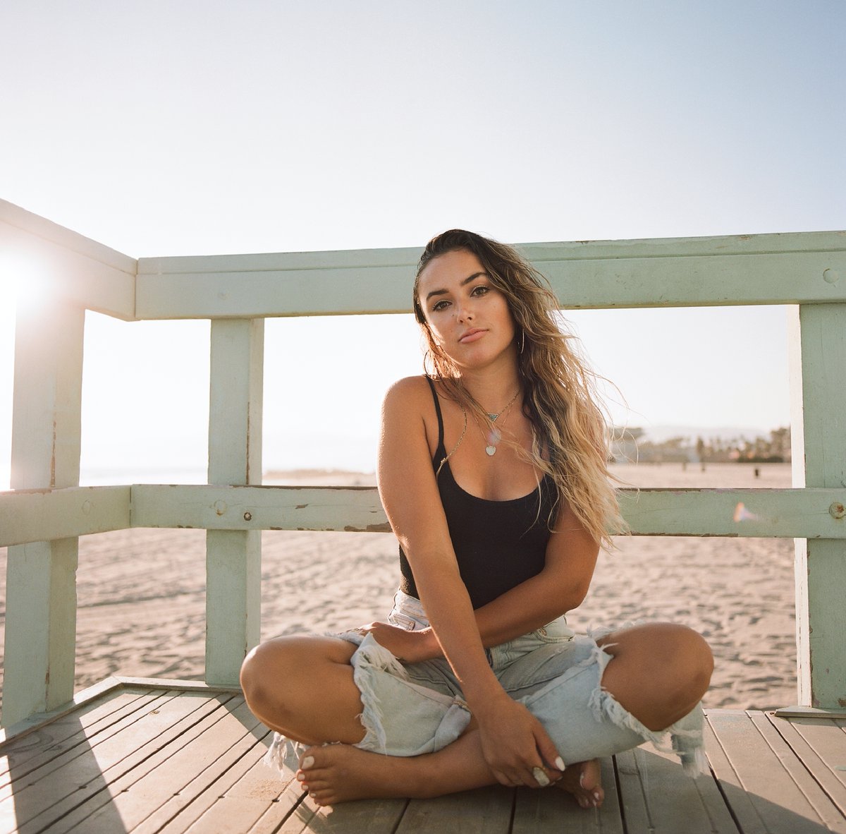 aaronmbarnett10's tweet photo. GM! thinkin' bout summer at the beach today
#NFT #NFTCommunity #120mm #FilmTwitter #filmphotography #nftphotography #NFTartist https://t.co/DTKruqKFQY