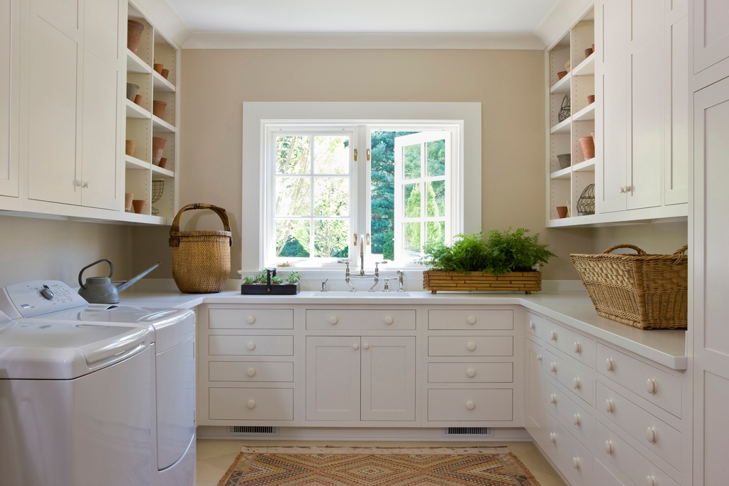 AtHomeWithBOWA's tweet photo. The laundry room shouldn't be neglected. As a place where you might iron, bleach, and fold, creating a warming atmosphere will turn the chore into a place of peace. https://t.co/R9B0G9GjMw