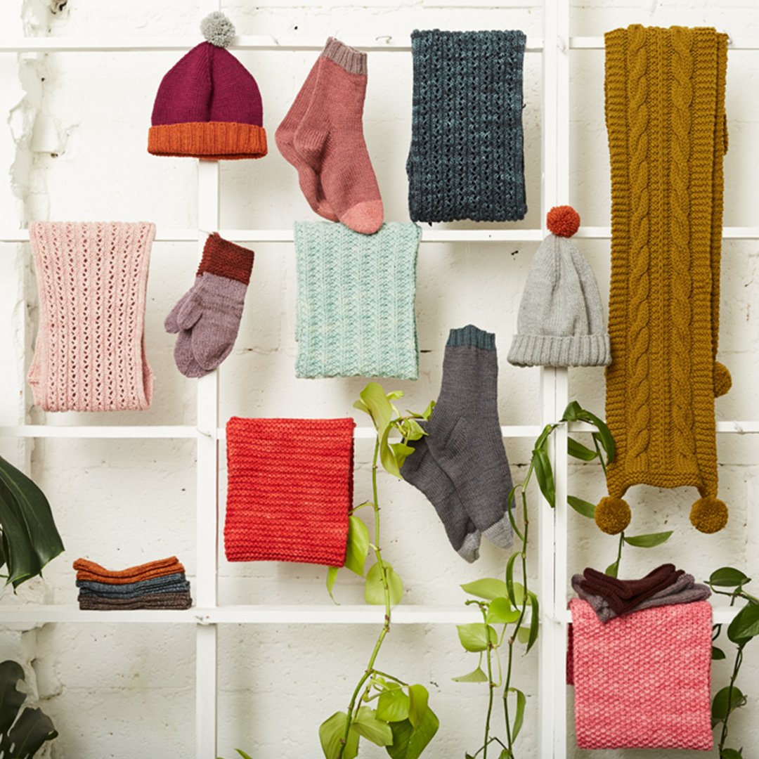 pompommag's tweet photo. New year, new skill! You can transform yourself from knitting novice to knitting know-it-all (well, almost!) with our beginner’s guide, Knit How!
https://t.co/lnEXfVX82F
#PomPomPublishing #PomPomPress #KnittingTwitter #Knitting #Craft https://t.co/hxyiYPwAnX