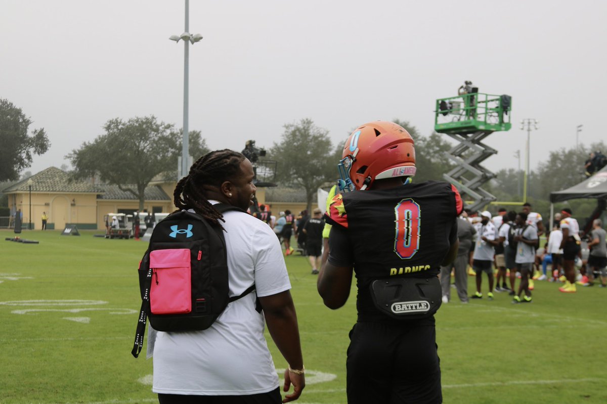 TheUCReport's tweet photo. There’s nothing like the player and coach bond ❤️ @UANextFootball #uanext https://t.co/AKVHd09mOn