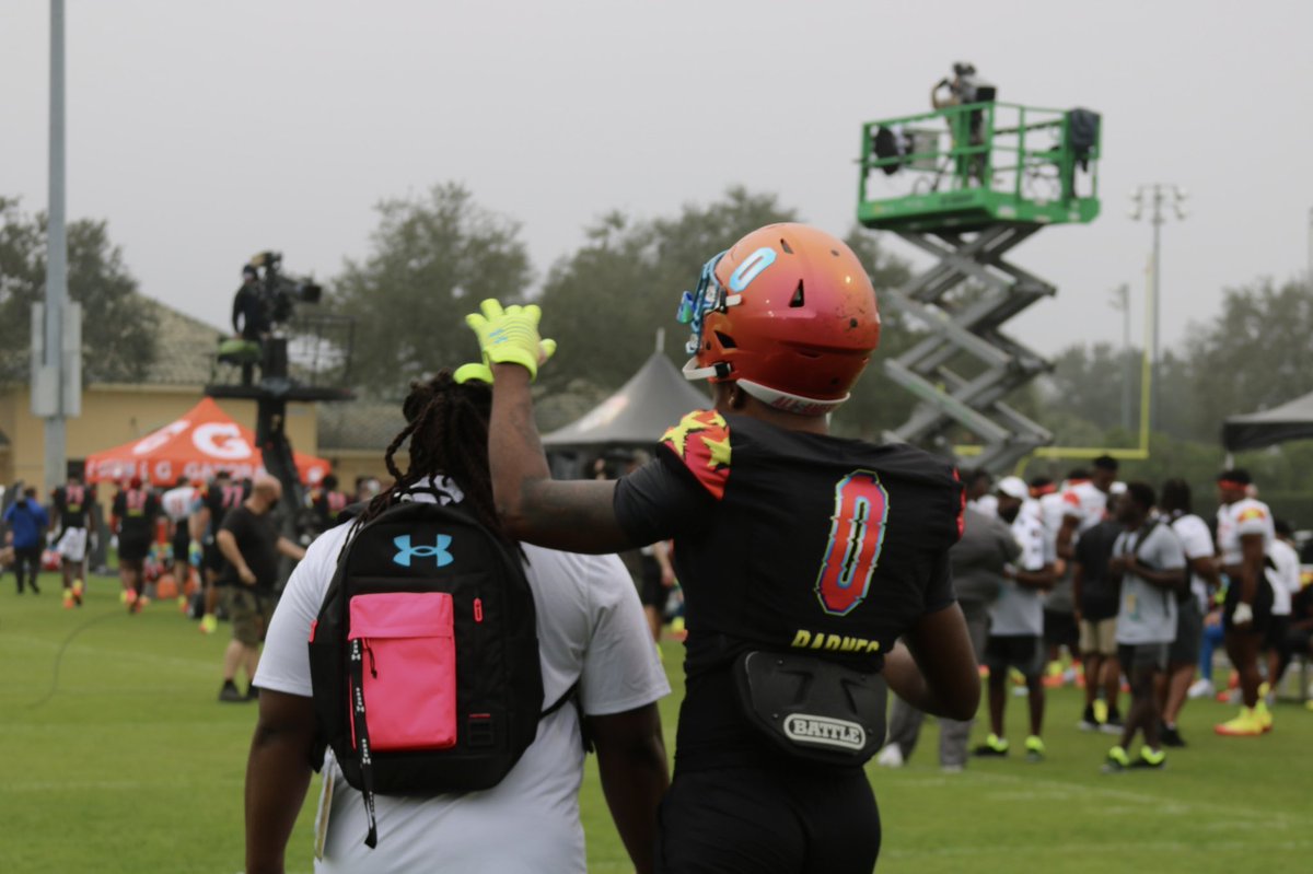 TheUCReport's tweet photo. There’s nothing like the player and coach bond ❤️ @UANextFootball #uanext https://t.co/AKVHd09mOn