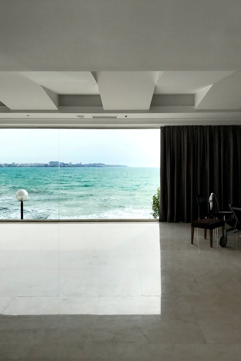 Zelite_app's tweet photo. Which view you choosing 1 or 2?? https://t.co/M0c7jm0r8Z