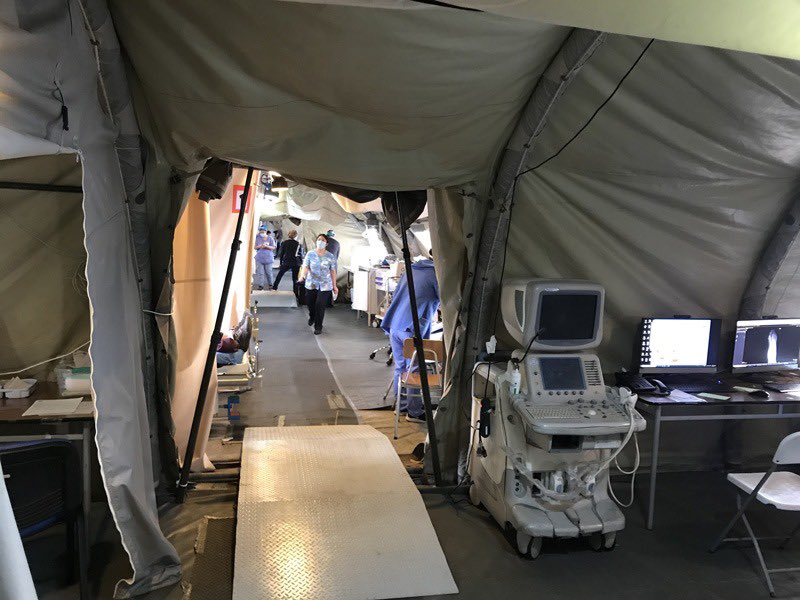 Brenda67725's tweet photo. Después de más de un año apoyando al hospital de Iquique durante la contingencia producto de la pandemia más de 50, el Puesto de Atención Médica Especializada se retira, 💪❤️ más de 50 mil atenciones brindada a la ciudadanía 👏.. Grande @Ejercito_Chile #GeneralIturriaga https://t.co/okkQ7Woj05