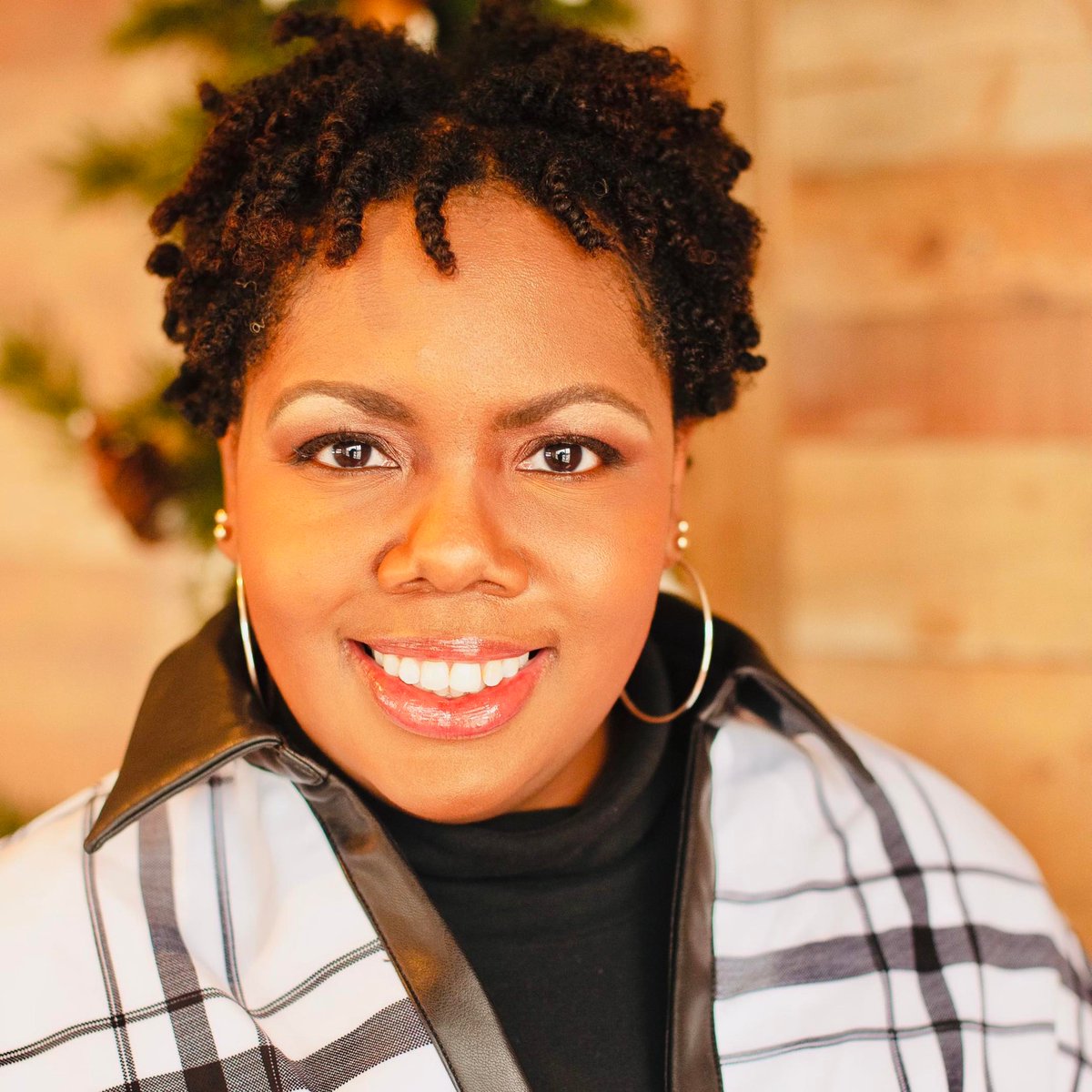 WMUIIAS's tweet photo. Congratulations to IIAS Director, Dr. Staci M. Perryman-Clark, whose research and scholarship on equity and justice were featured in the WMU College of Arts and Sciences 2021 alumni magazine. Access page 11 at
https://t.co/Y4sRxo7CUN. https://t.co/K6nTLrtLiv