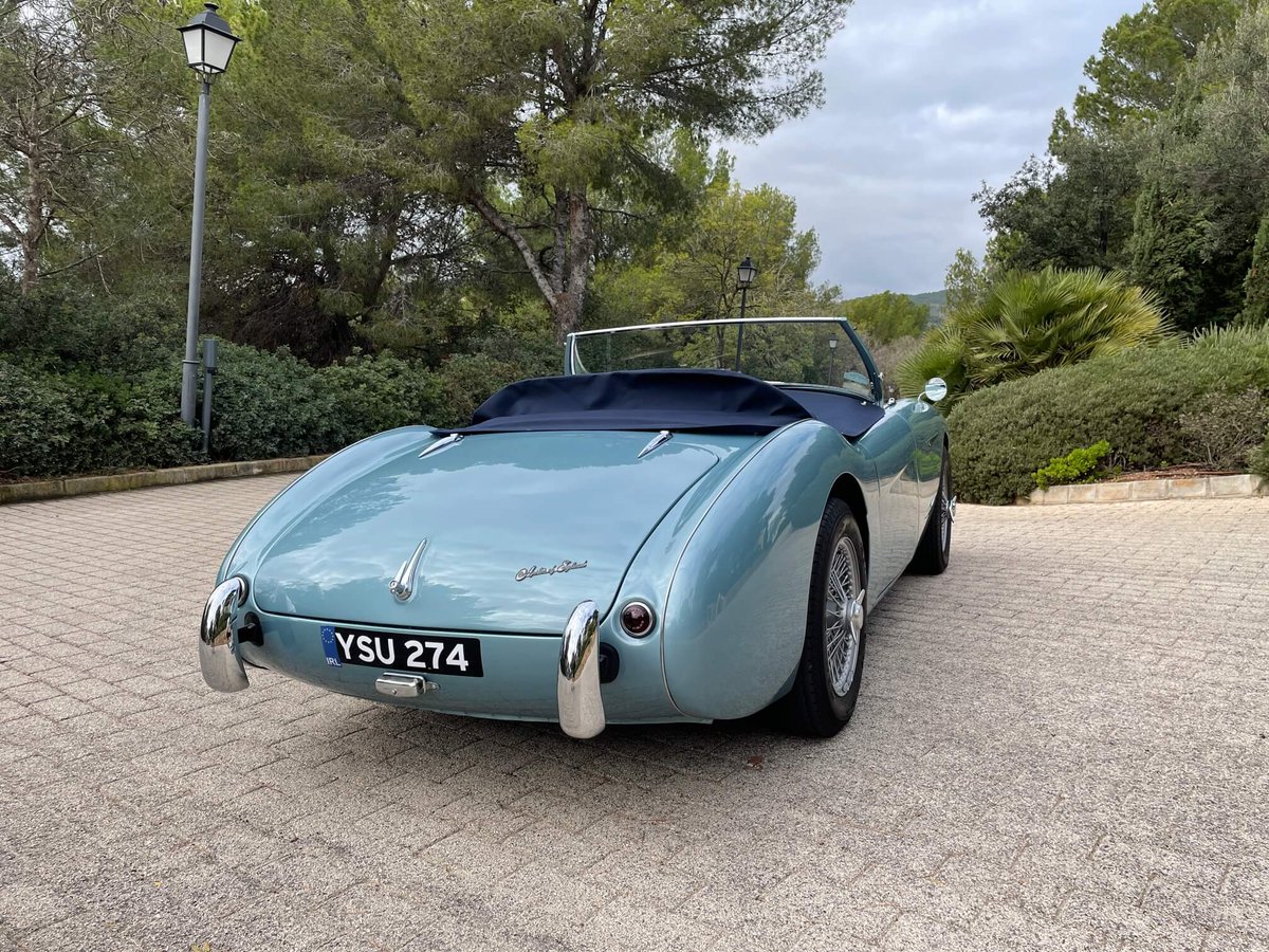 Classiccarshops tweet picture