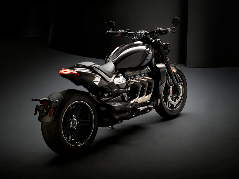 Bikes_Catalog's tweet photo. Triumph 2019 Rocket III Roadster Cruisers
#Triumph #RocketIII #Roadster #Cruisers https://t.co/n0TNQHTpg0