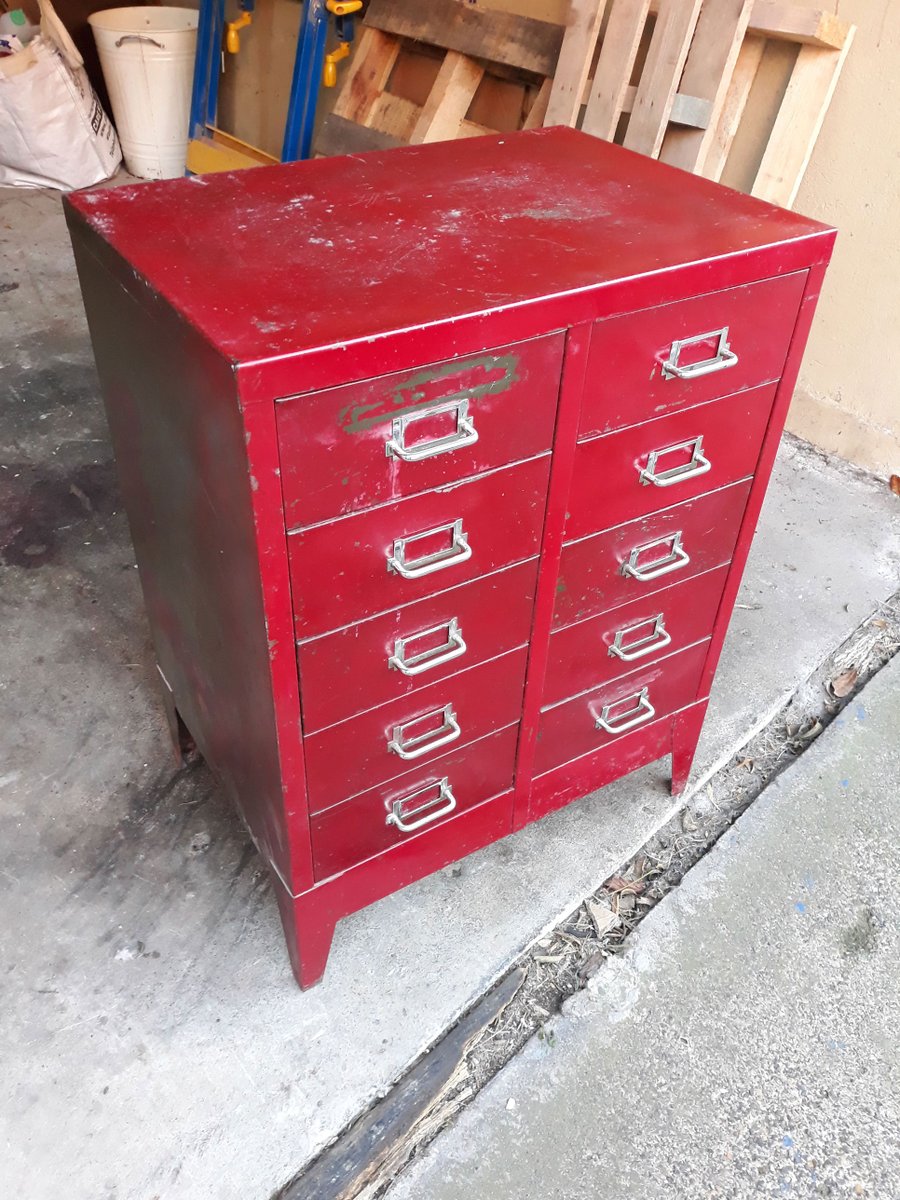 AeriumUK's tweet photo. Latest haul! Picked up in downtown #Kilham in East #Yorkshire this 1960's double column multi-drawer by 'Stor All Steel' will be the first item I'll be carrying out stripping/polishing work on in 2022! DM if you'd like to reserve this item. #vintageshowandsell #interiordesign https://t.co/8DlDlynvY5
