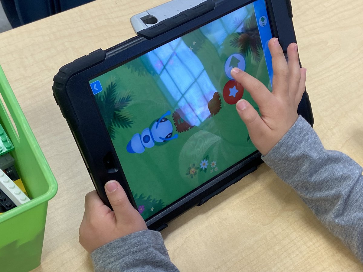 Coding with the kindergartners. Love love love.  #fisherprice #codeapillar <a href="/FTSD_Roebling/">Roebling Elementary</a>