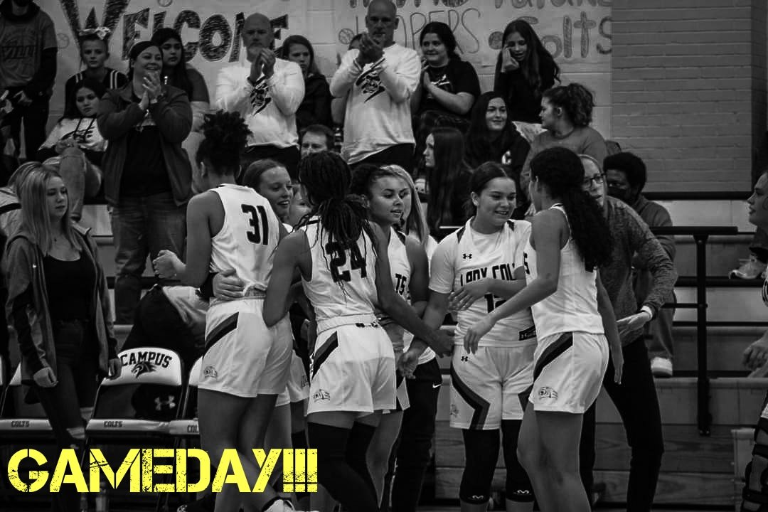 coach_t16's tweet photo. ‼️The girls are back at it today 🏀

• Freshman @ 4pm 🐴
• Varsity @ 6pm 🐴

#HorsePower
#BeatMaize https://t.co/6cGt42J28N