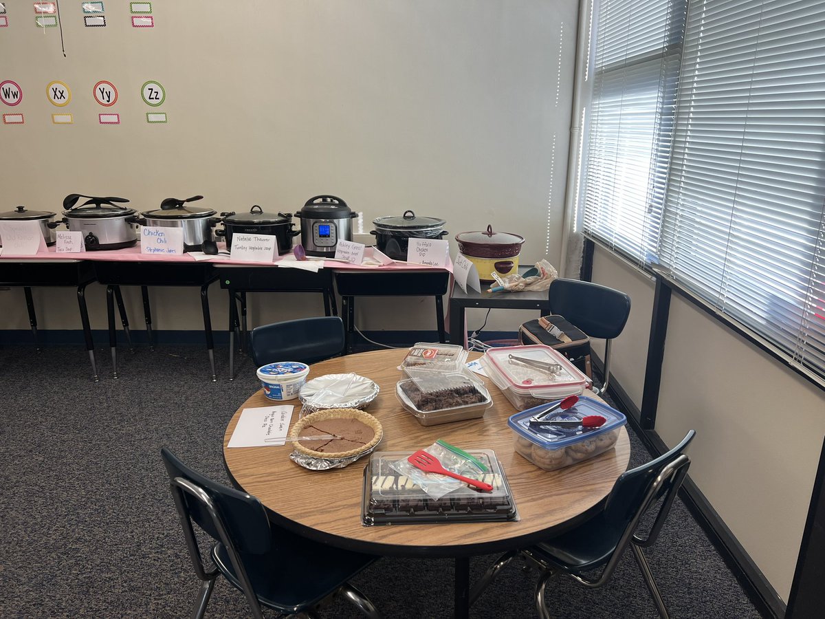 Lovin’ our Dolphin family feast today! Thanks to all our staff who brought delicious soup, chili and desserts on this cold winter’s day! <a href="/SSE_Dolphins/">SSE Dolphins</a> <a href="/JCPS_NC/">Johnston County Public Schools</a> 🐬❤️