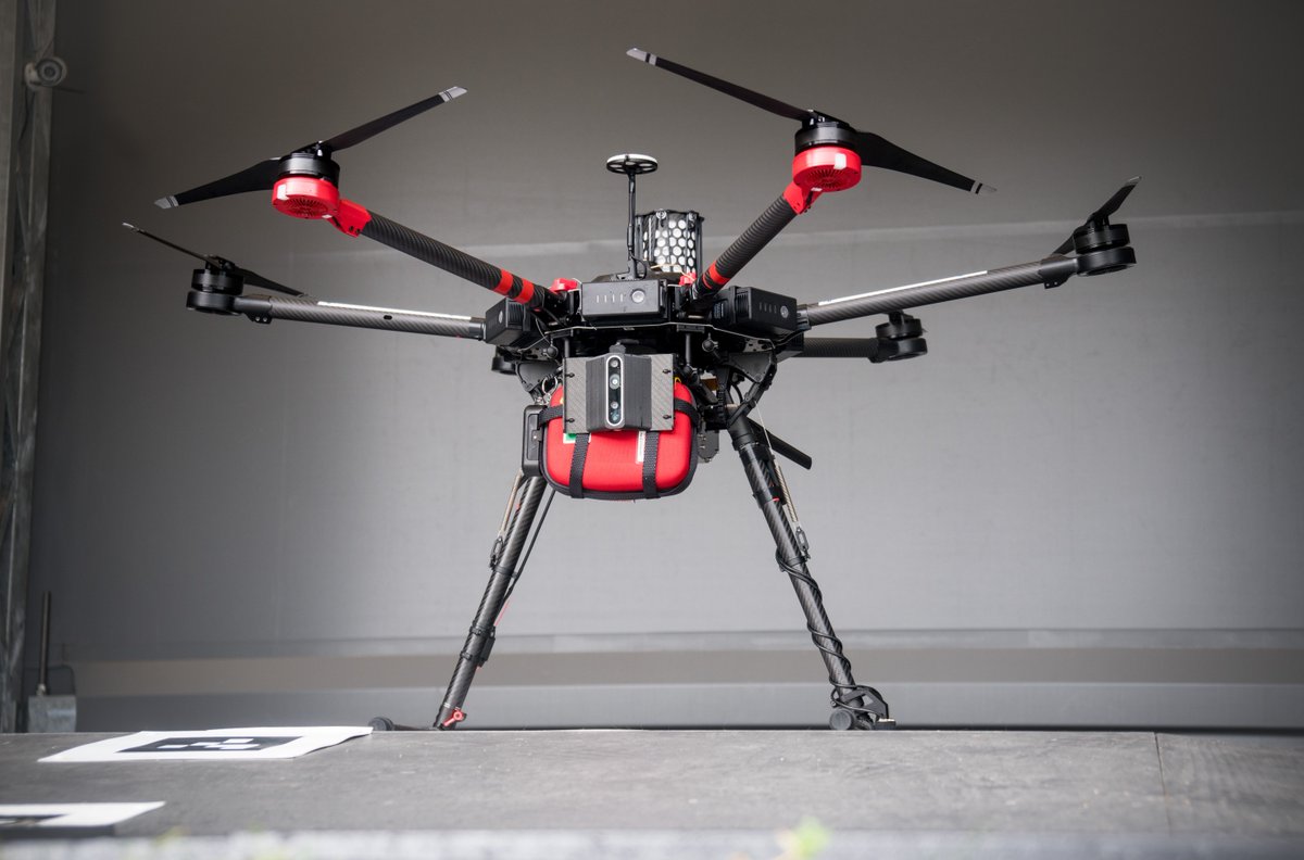 UASMagazine's tweet photo. Drone Helps Save Life of Cardiac Arrest Patient in Sweden #drones #lifesavingdrones #uas https://t.co/xws9HolfP9 https://t.co/o99cpXYCT2
