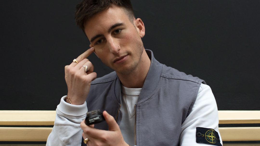 Anyone else's body clock out of whack? If #darkcircles are making a guest appearance after going #backtowork, try Concealer to help brighten under your eyes. It's easy to apply: get a tiny bit on your finger and dab it into place. 

Learn more: bit.ly/3sUXwbj