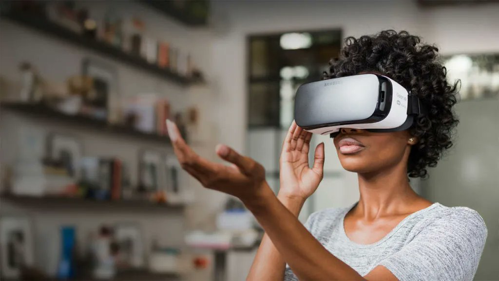 ChanPerco's tweet photo. #ExpérienceClient : 5 prévisions pour 2022

- L’hybride est là pour durer
- Les marketeurs doivent instaurer la confiance
- Les expériences personnalisées
- La personnalisation attendra un nouveau niveau
- La réalité augmentée
 https://t.co/sS6cqNSQG5 https://t.co/ZkBCJYvQG8