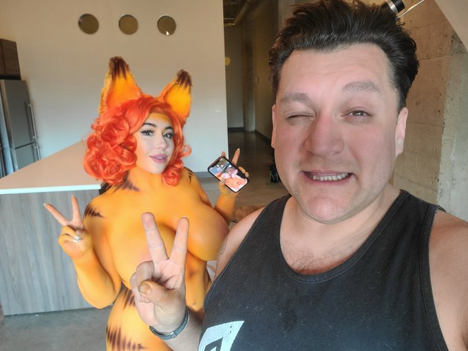 I had a super awesome time getting to work with @BishoujoMom! Thank you so much for having me out!! https://t